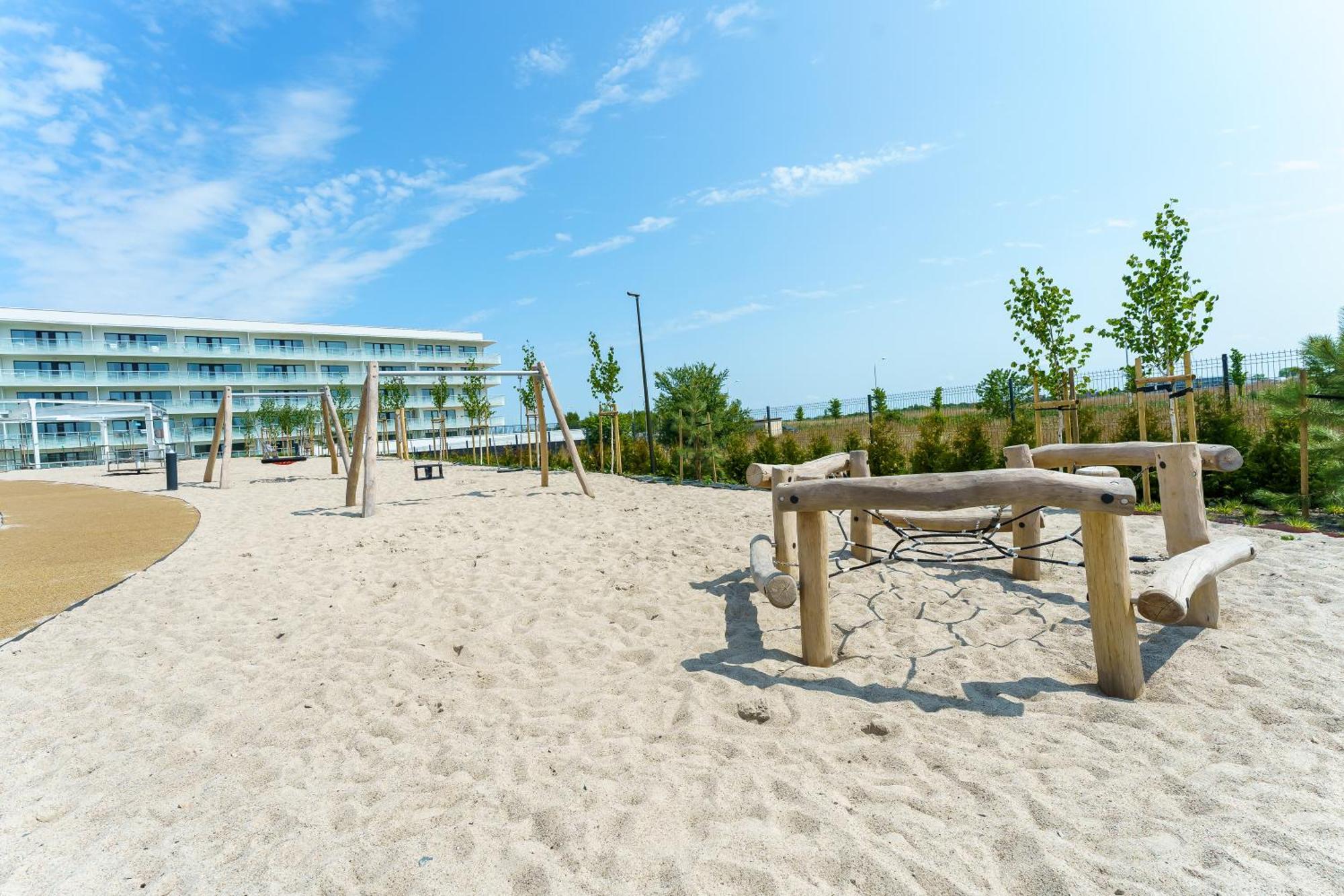Polanki Aqua Apartamenty Z Basenem I Wellness Idealne Dla Rodzin コウォブジェク エクステリア 写真